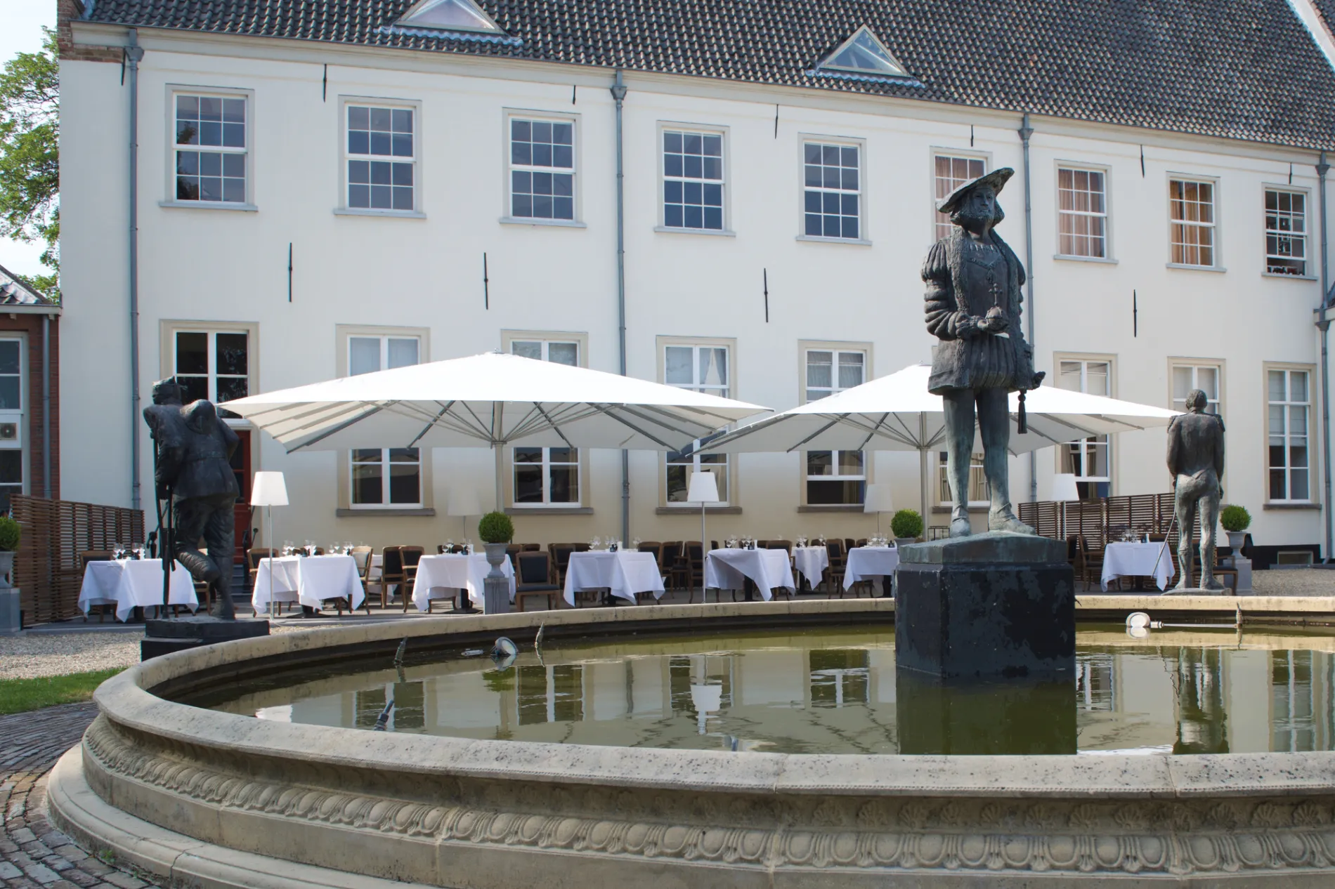 Terras Restaurant Karel 5